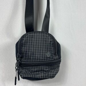 Lululemon City Adventurer Nano Crossbody Bag Sporty Athleisure Street Gym Run
